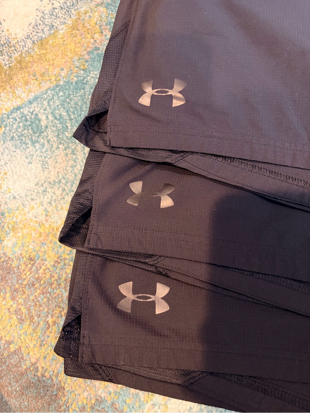 Under Armour Men’s Black Performance Athletic Shorts - Picture 4 of 4
